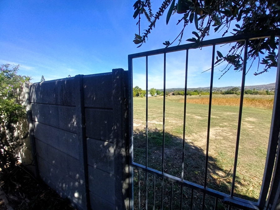 To Let 2 Bedroom Property for Rent in Goedemoed Western Cape